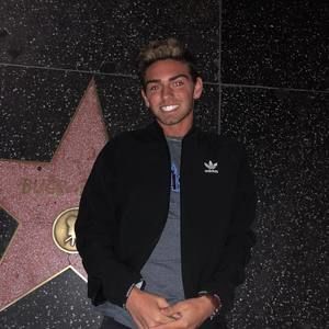 Meet your Posher, Justin